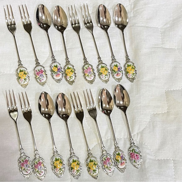 🟡Vintage Floral Set of Spoons & Forks - Picture 11 of 17